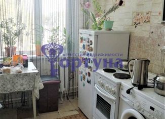 Однокомнатная квартира на продажу, 30.2 м2, Саянск, микрорайон Молодёжный, 1