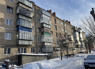 Продаю 2-комнатную квартиру, 42.9 м2, Южноуральск, улица Космонавтов, 18