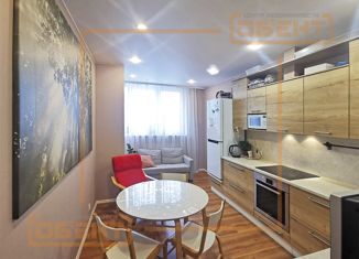 Продаю 2-ком. квартиру, 65 м2, Санкт-Петербург, улица Ворошилова, 33к1, Невский район