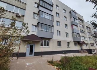 Продаю трехкомнатную квартиру, 56.9 м2, Бугульма, улица Сергея Лазо, 4