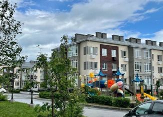 Продается 3-комнатная квартира, 87 м2, Аксай, улица Строителей, 10/6