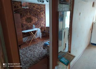 Продается 3-комнатная квартира, 59.2 м2, посёлок городского типа Озёрный, улица Строителей, 14