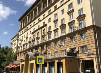 Продажа двухкомнатной квартиры, 40 м2, Москва, Малая Никитская улица, 16/5, Малая Никитская улица