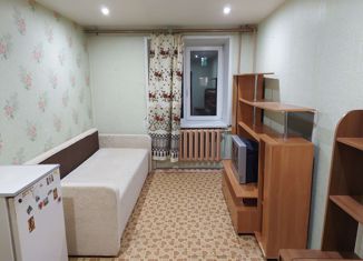 Продаю комнату, 11.4 м2, Киров, Производственная улица, 1Б