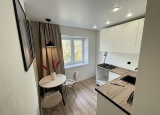 Продается 2-ком. квартира, 45 м2, Смоленск, проспект Гагарина, 19