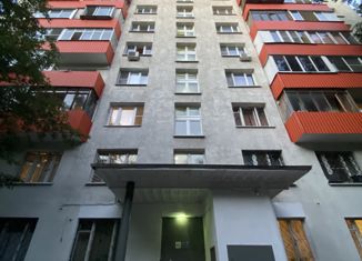 Продам 1-ком. квартиру, 35 м2, Москва, Болотниковская улица, 40к2, метро Нахимовский проспект