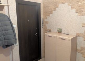 Продаю 3-ком. квартиру, 61.4 м2, поселок Светлый, поселок Светлый, 16