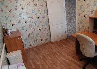 Продам 3-комнатную квартиру, 72 м2, поселок городского типа Карымское, Пионерская улица, 3А