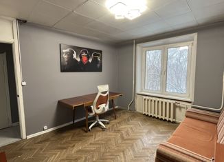Продажа 2-ком. квартиры, 39 м2, Москва, Авиационная улица, 74к3, станция Щукинская