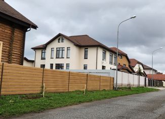 Продаю дом, 240 м2, посёлок Дубровка, Сиреневая улица, 29