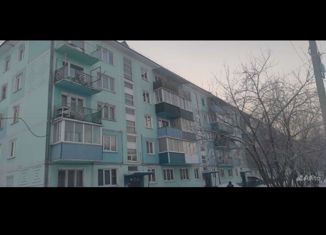 Продается 3-комнатная квартира, 62 м2, Свирск, улица Тимирязева, 1