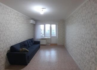 Продается 2-ком. квартира, 50 м2, Элиста, 2-й микрорайон, 13Б, 2-й микрорайон