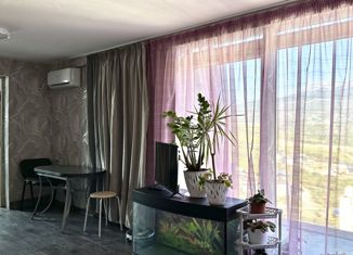 Продажа трехкомнатной квартиры, 60.2 м2, Алушта, Юбилейная улица, 38