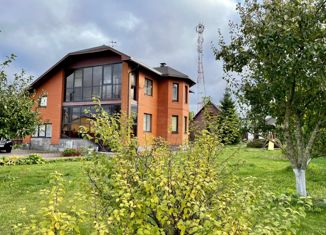 Продаю дом, 188 м2, городской посёлок Фёдоровское, Полевая улица, 25