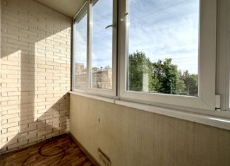 Продам 1-ком. квартиру, 49 м2, Санкт-Петербург, метро Елизаровская, улица Ольминского, 5
