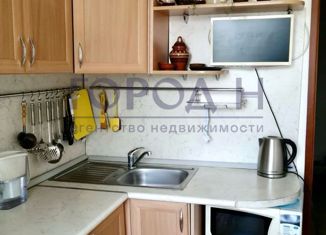 Продам 2-комнатную квартиру, 44.2 м2, Новосибирск, улица Гоголя, 184/1