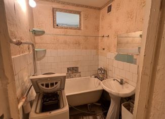 Продам 1-ком. квартиру, 30 м2, Лениногорск, проспект Шашина, 35