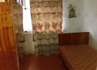 Продаю 3-комнатную квартиру, 51 м2, Карачаево-Черкесия, улица Комарова, 16