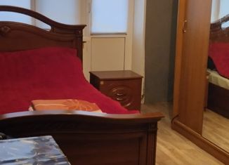 Продаю трехкомнатную квартиру, 58 м2, Колпино, улица Металлургов, 3