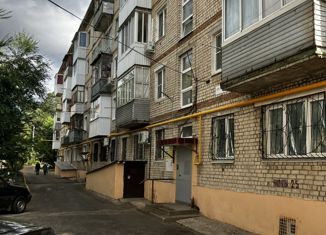 Продам 2-ком. квартиру, 42.2 м2, Тольятти, улица Никонова, 25, Комсомольский район
