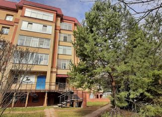 Продам 1-комнатную квартиру, 48 м2, Киров, улица Красина, 5к4, Ленинский район