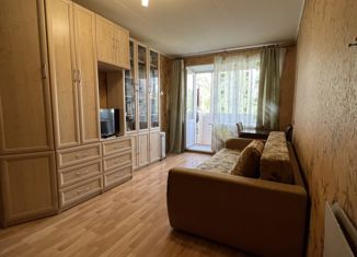 Продается 1-комнатная квартира, 32 м2, дачный посёлок Кокошкино, улица Дзержинского, 16