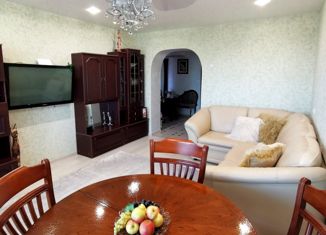 Трехкомнатная квартира на продажу, 63.5 м2, село Михайловка, 1-й квартал, 1