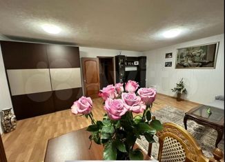 Продам пятикомнатную квартиру, 117.5 м2, Мурманск, переулок Русанова, 4