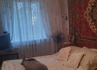 Продаю 4-комнатную квартиру, 76 м2, Зубцов, улица Победы, 12