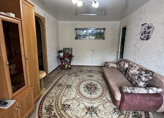 Продаю 2-комнатную квартиру, 43 м2, поселок городского типа Солнечный, улица Геологов, 8А