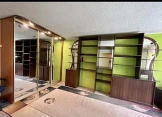 Продается 1-комнатная квартира, 30.5 м2, Новосибирск, улица Пермитина, 6, метро Студенческая