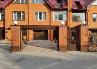 Продам дом, 206 м2, Сургут, площадь Советов