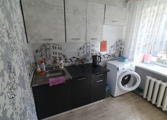 Продажа 2-комнатной квартиры, 39.8 м2, Арсеньев, улица Ломоносова, 25
