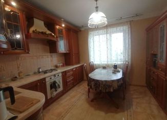 5-комнатная квартира в аренду, 170 м2, Калужская область, улица Луначарского, 41