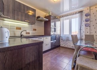 Продается двухкомнатная квартира, 45.2 м2, Екатеринбург, Армавирская улица, 22, Армавирская улица