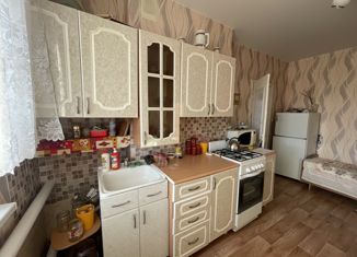 Продаю 2-ком. квартиру, 58 м2, Самарская область, Молодёжная улица, 15