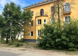 Продается трехкомнатная квартира, 75.3 м2, Торжок, улица Падерина, 4