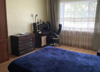 Однокомнатная квартира на продажу, 38.8 м2, поселок городского типа Пангоды, улица Ленина, 8