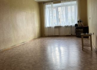 Продаю 2-ком. квартиру, 48.5 м2, Челябинск, улица Блюхера, 85, Советский район