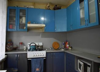 Продается 2-ком. квартира, 47 м2, поселок городского типа Ракитное, Пролетарская улица, 9