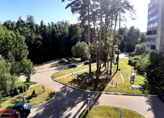 Продажа 3-ком. квартиры, 67.3 м2, Кремёнки, Школьная улица, 3