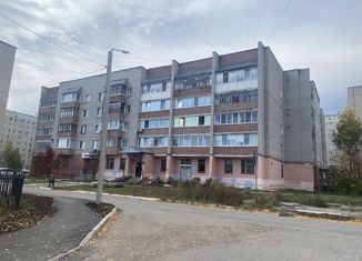 Продаю 2-комнатную квартиру, 49.2 м2, Соликамск, проспект Ленина, 32