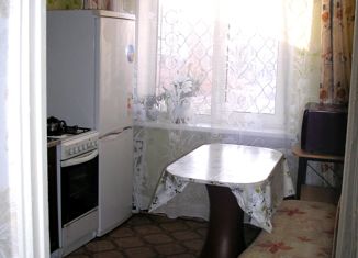 Продам трехкомнатную квартиру, 58.3 м2, село Ильинка, Совхозная улица, 30