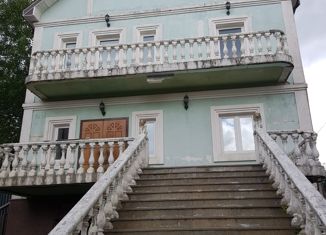 Продам дом, 357 м2, деревня Юрлово