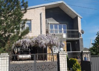 Продаю дом, 260 м2, хутор Семигорский, улица Жукова, 25