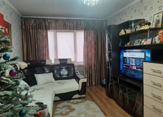 Продается 3-комнатная квартира, 61.1 м2, поселок городского типа Карымское, Ленинградская улица, 34