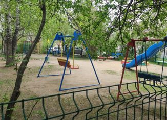 Продается 2-комнатная квартира, 44.6 м2, Екатеринбург, улица Лобкова, 40, улица Лобкова