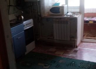 Трехкомнатная квартира на продажу, 59.7 м2, Агрыз, Октябрьская улица, 9