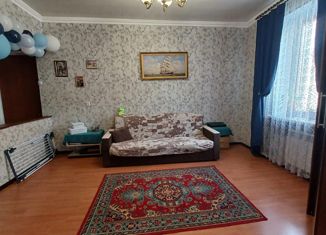 Продается 2-комнатная квартира, 52.6 м2, Саратов, улица имени М.В. Ломоносова, 11