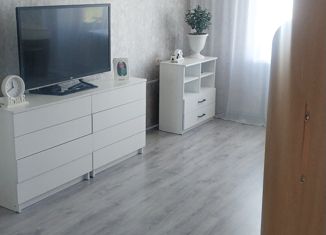 Продам 1-комнатную квартиру, 30 м2, Смоленск, улица Юрьева, 15